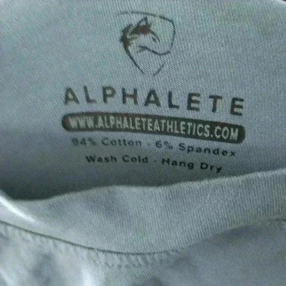 Alphalete  sweatshirt - Picture 2 of 3